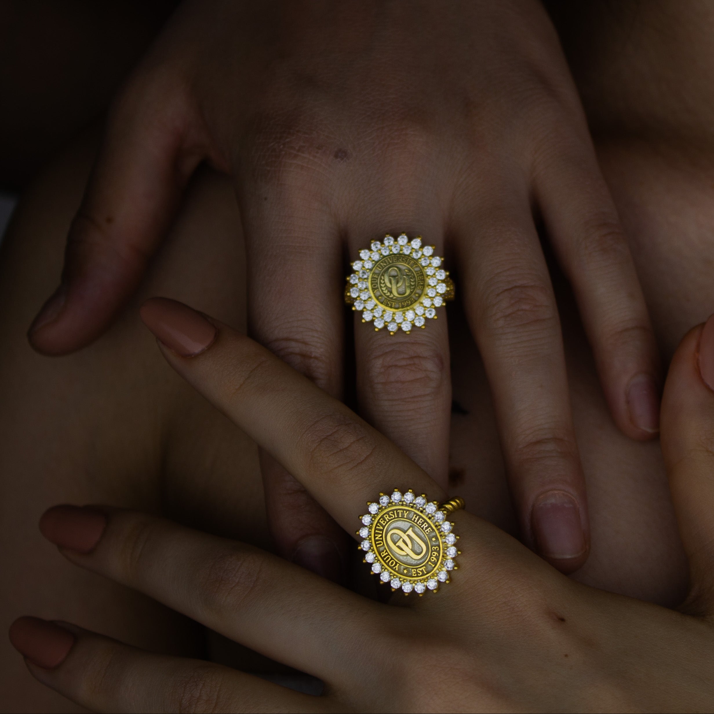 Serku Oval | Rope Core Band Custom Collage Ring