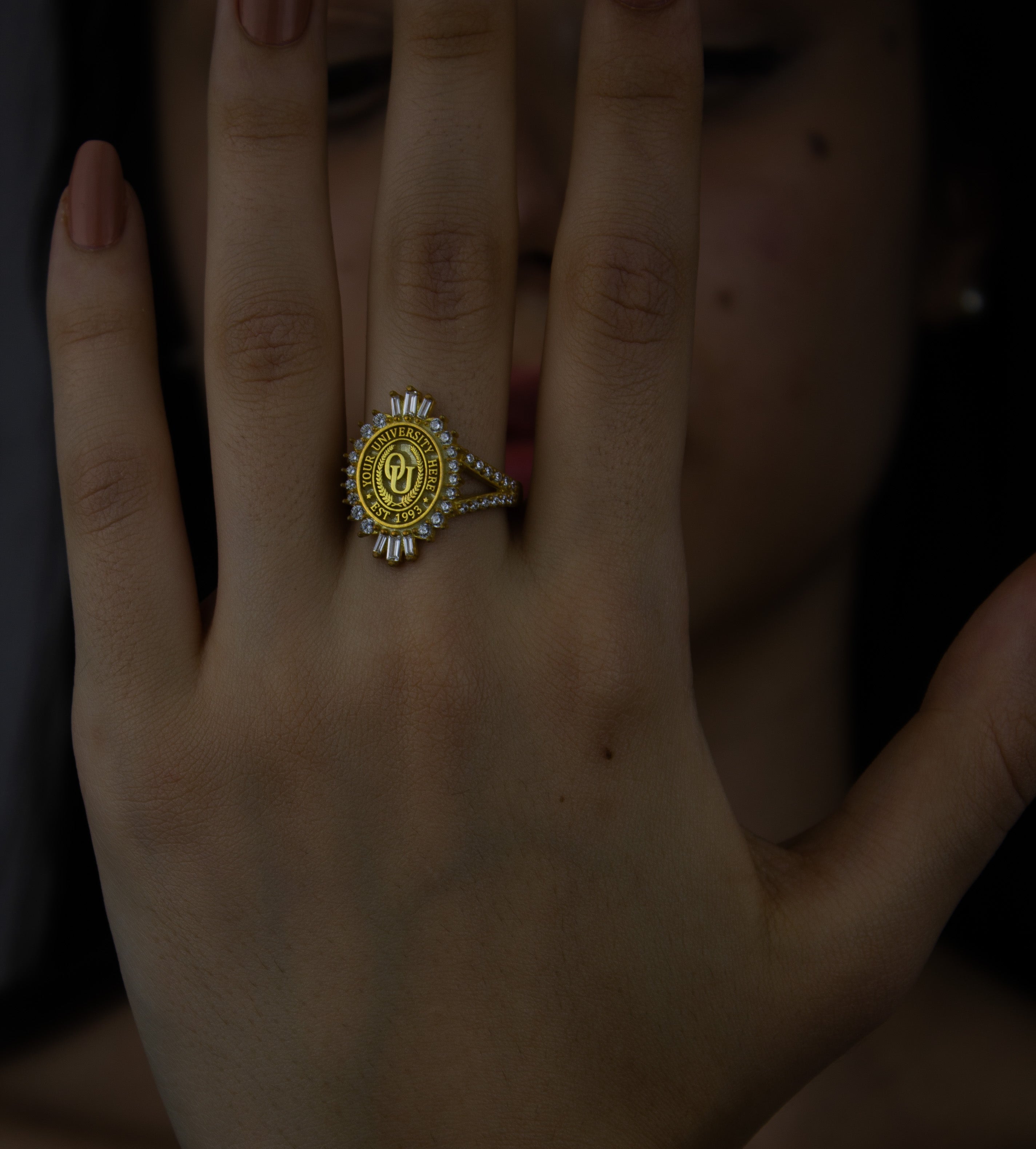 Seren Oval | V-Frame Channel Band Custom Collage Ring