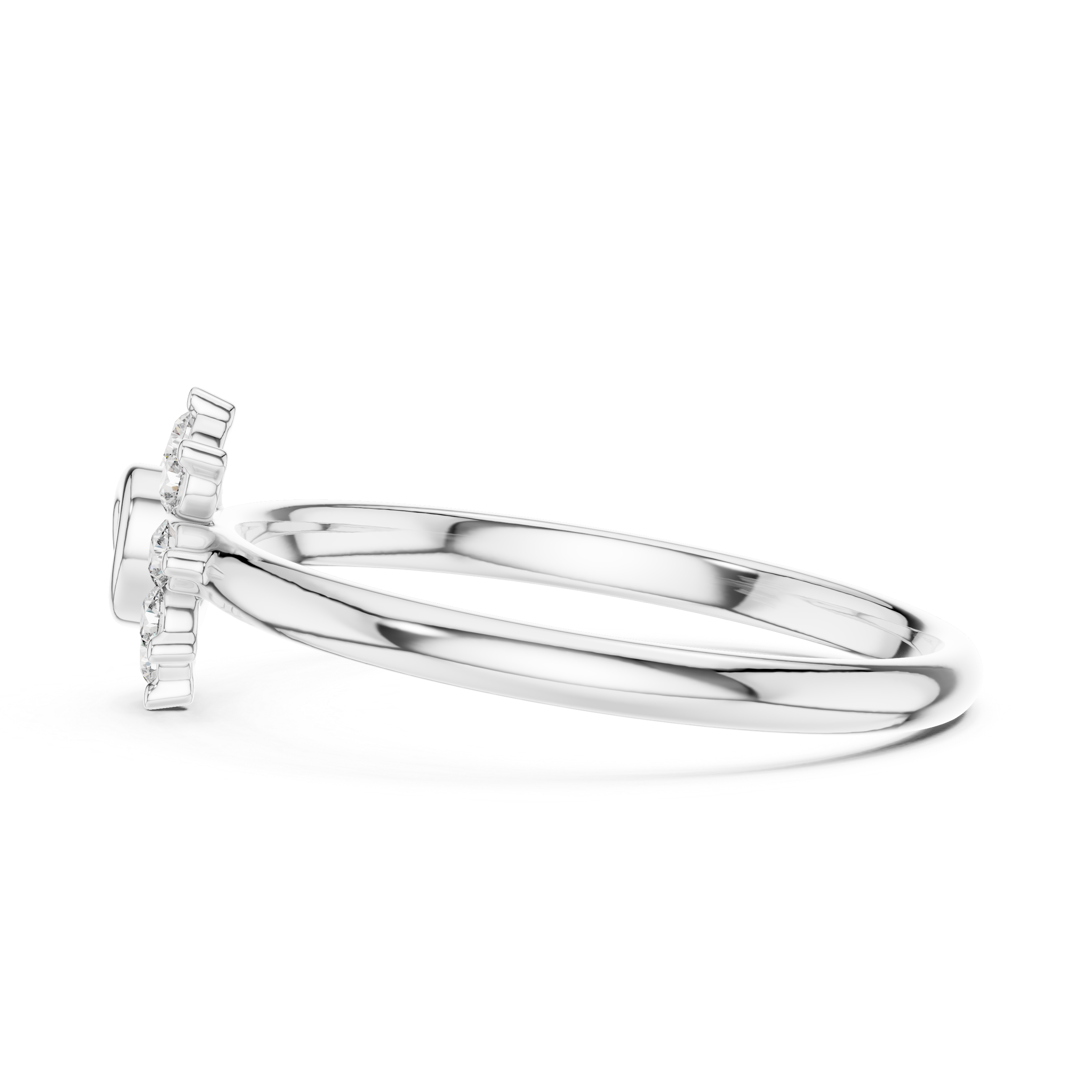 Twisted Loop Diamond Cluster Ring