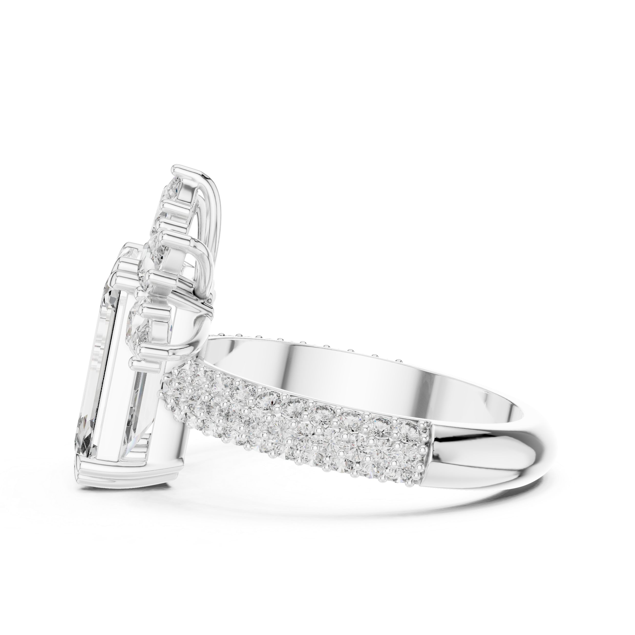 Luxury Emerald Diamond Ring